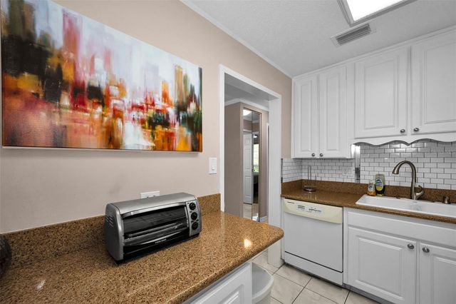 2700 BAYSHORE BOULEVARD 2205, Dunedin, FL 34698