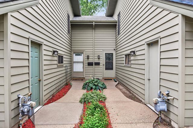 6025 79th Avenue N, Brooklyn Park, MN 55443