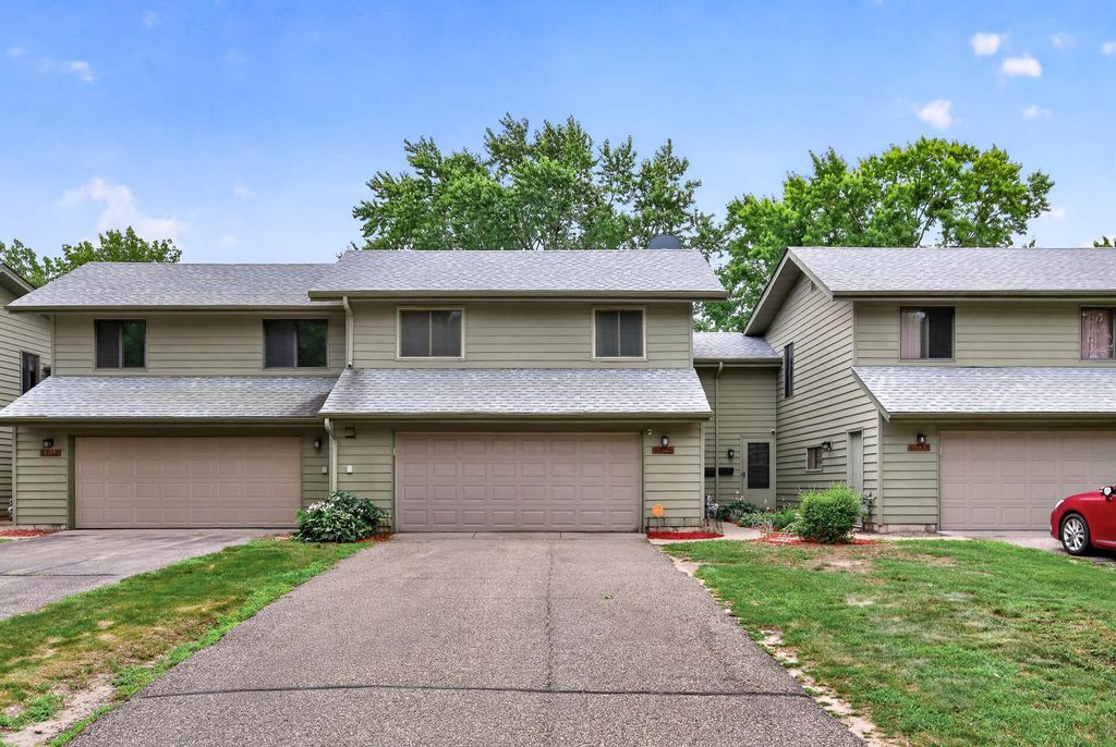 6025 79th Avenue N, Brooklyn Park, MN 55443