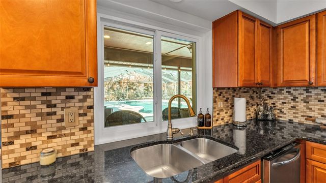 6727 NELLS WAY, Lakeland, FL 33813