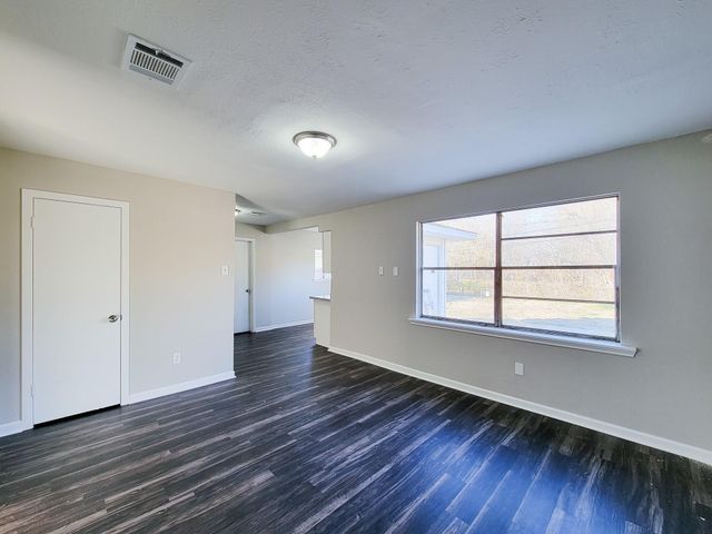 4119 Holloway Drive, Houston, TX 77047