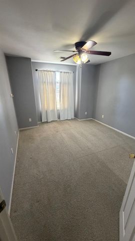 5398 W Robinson Avenue, Fresno, CA 93722