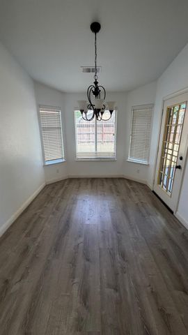 5398 W Robinson Avenue, Fresno, CA 93722