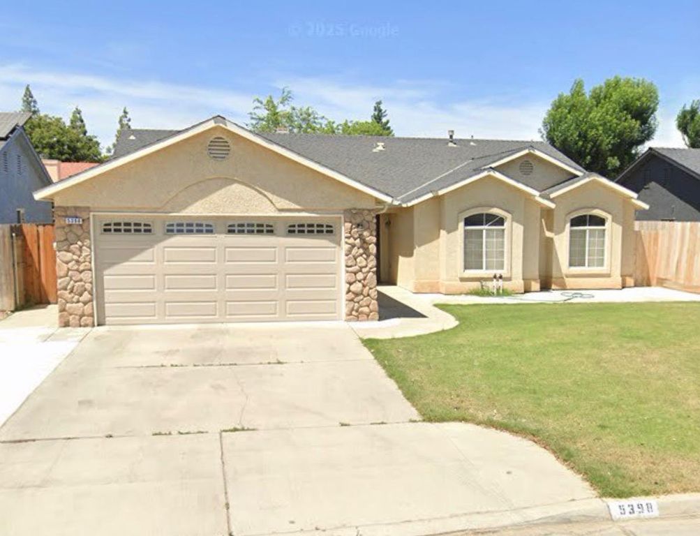 5398 W Robinson Avenue, Fresno, CA 93722