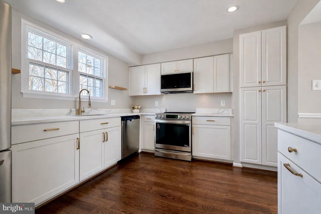 17641 LONGVIEW LN, Olney, MD 20832