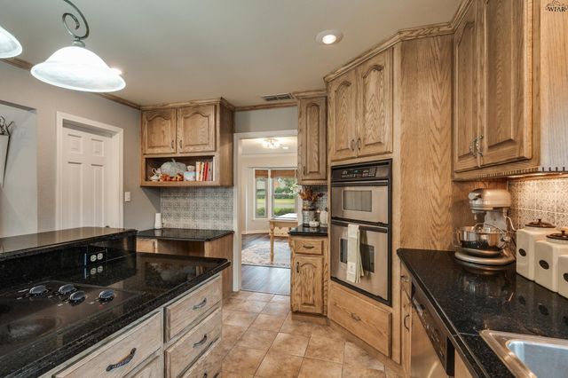 2622 AMHERST DRIVE, Wichita Falls, TX 76308