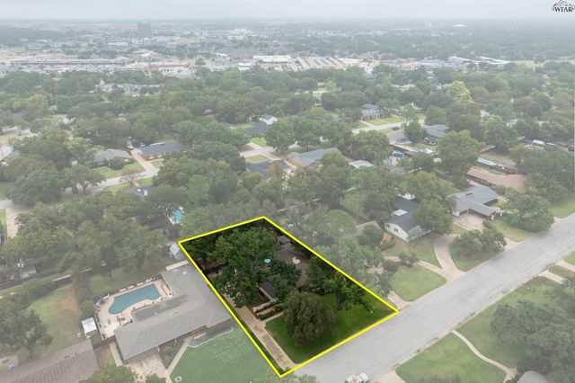 2622 AMHERST DRIVE, Wichita Falls, TX 76308