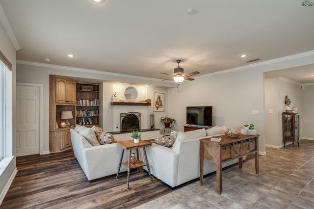 2622 AMHERST DRIVE, Wichita Falls, TX 76308