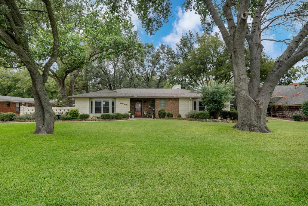 2622 AMHERST DRIVE, Wichita Falls, TX 76308