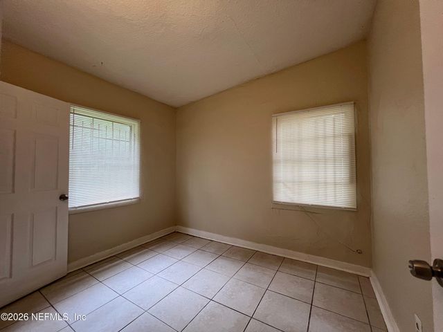 5559 VERBENA Road, Jacksonville, FL 32209