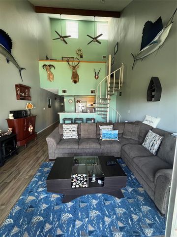 12500 Melville Drive Drive B313, Montgomery, TX 77356