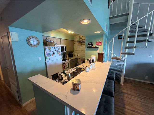 12500 Melville Drive Drive B313, Montgomery, TX 77356