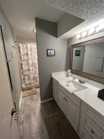 12500 Melville Drive Drive B313, Montgomery, TX 77356