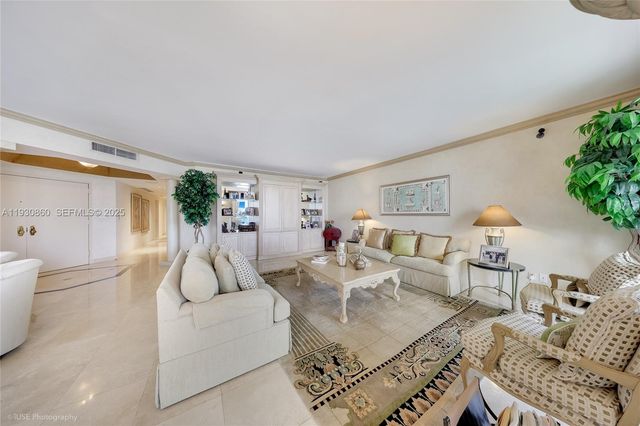 2600 Island Boulevard 703, Aventura, FL 33160