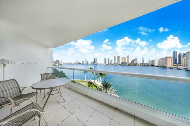 2600 Island Boulevard 703, Aventura, FL 33160