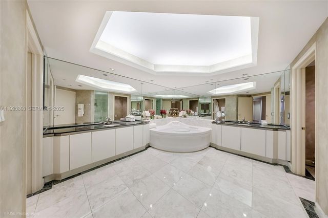 2600 Island Boulevard 703, Aventura, FL 33160
