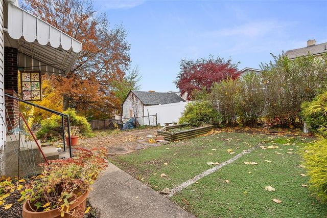 430 Newkirk St, Carnegie, PA 15106