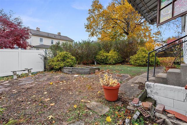 430 Newkirk St, Carnegie, PA 15106