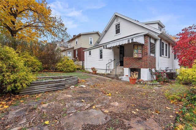 430 Newkirk St, Carnegie, PA 15106