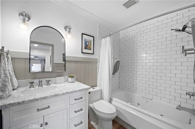 2528 University Drive, Newport Beach, CA 92660
