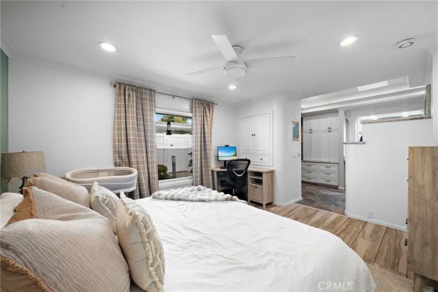 2528 University Drive, Newport Beach, CA 92660