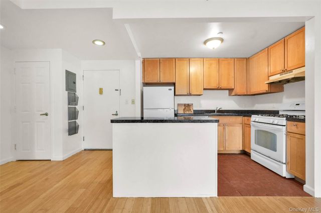 837 Washington Avenue 4B, Bronx, NY 10451