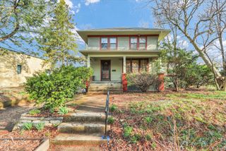 202 W Iowa Street, Urbana, IL 61801