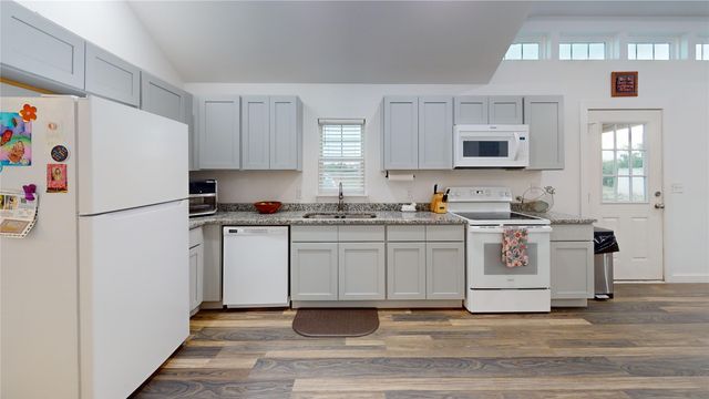 1025 E FM 765, Lohn, TX 76852