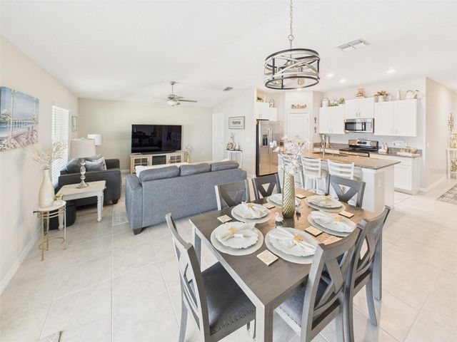 7011 KING CREEK DRIVE, Sun City Center, FL 33573