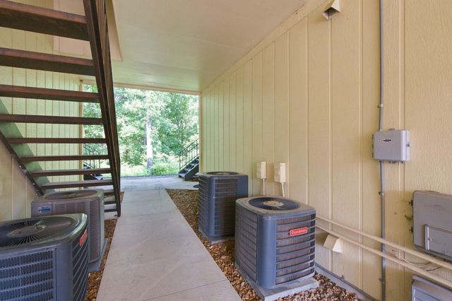 1508 PARK DEVILLE PL, Columbia, MO 65203
