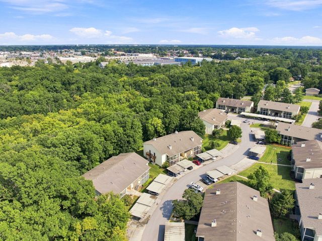 1508 PARK DEVILLE PL, Columbia, MO 65203