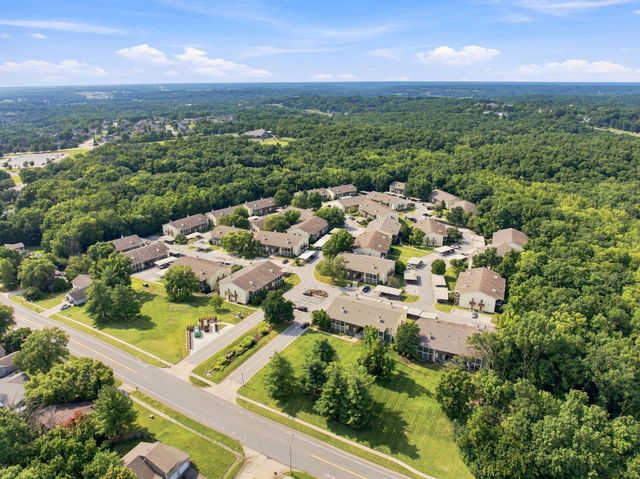 1508 PARK DEVILLE PL, Columbia, MO 65203