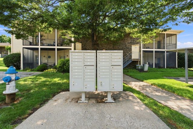1508 PARK DEVILLE PL, Columbia, MO 65203