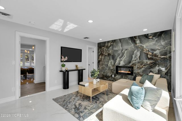 64 Stevens Road, Toms River, NJ 08755