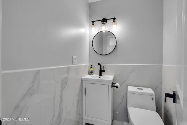 64 Stevens Road, Toms River, NJ 08755