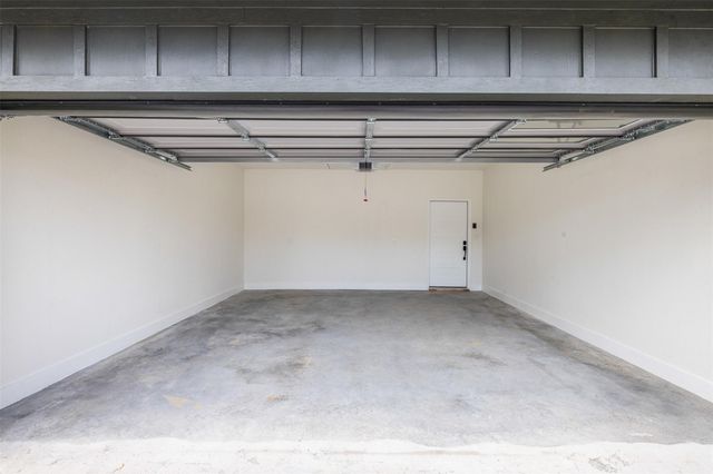 330 Cactus ST, Giddings, TX 78942