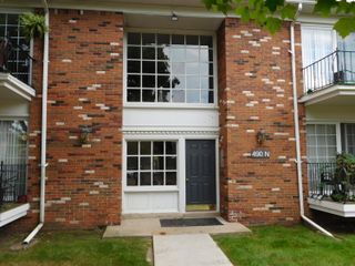 490 N Fox Hills Drive 1, Bloomfield Twp, MI 48304
