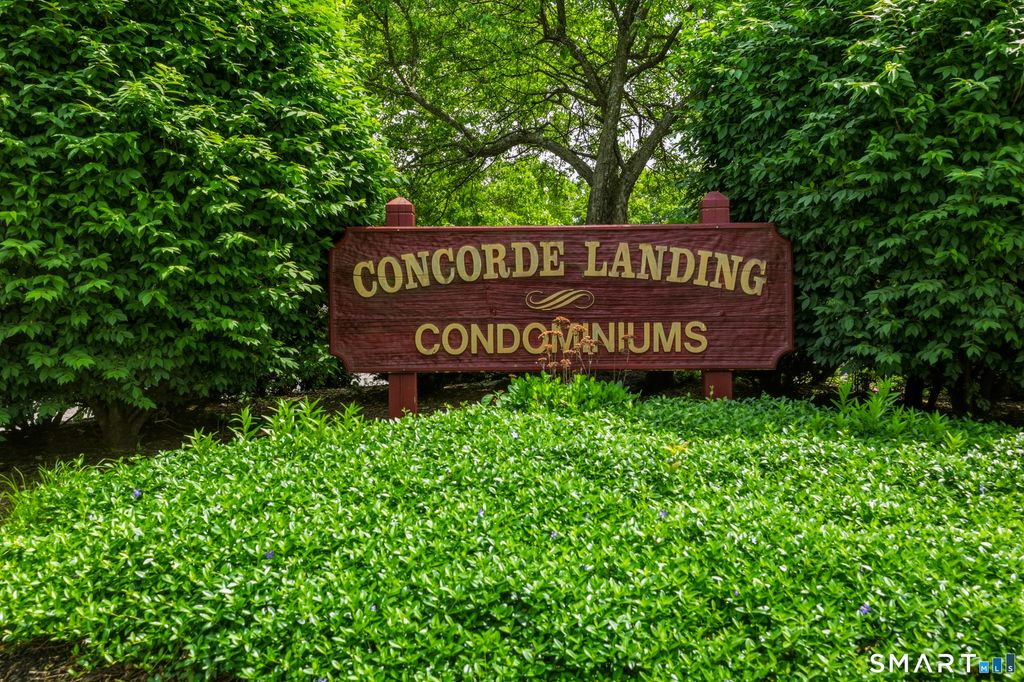 8 Concorde Way B5, Windsor Locks, CT 06096