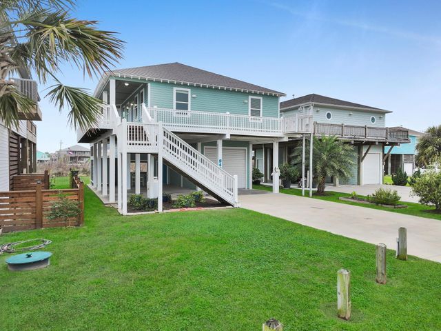 943 Sand Dune Drive, Crystal Beach, TX 77650