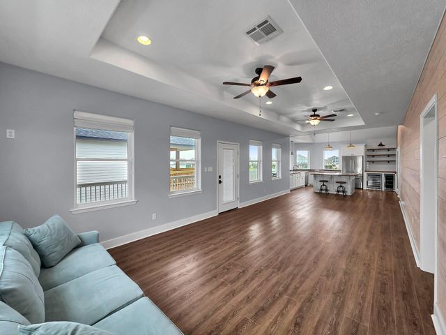 943 Sand Dune Drive, Crystal Beach, TX 77650