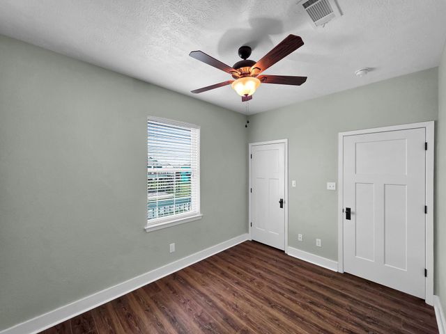 943 Sand Dune Drive, Crystal Beach, TX 77650