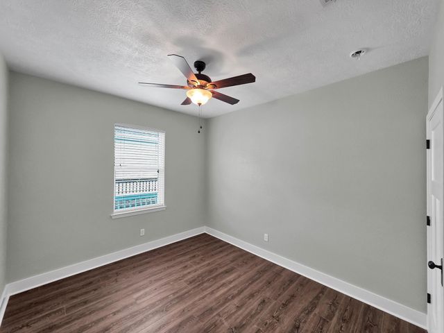 943 Sand Dune Drive, Crystal Beach, TX 77650