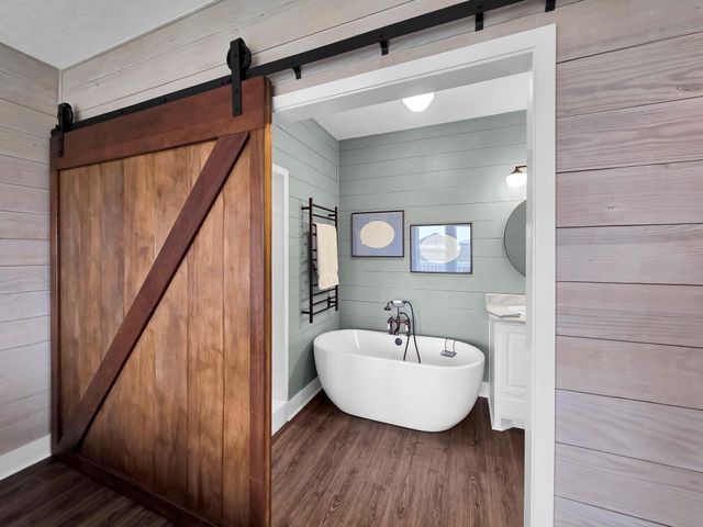 943 Sand Dune Drive, Crystal Beach, TX 77650