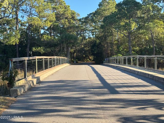 34 Lakeview Lane, Harbor Island, SC 29920