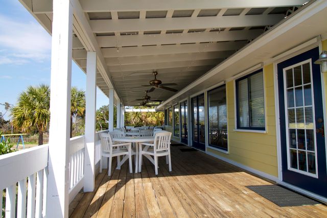 34 Lakeview Lane, Harbor Island, SC 29920