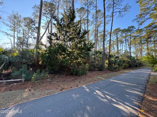 34 Lakeview Lane, Harbor Island, SC 29920