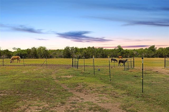 215 Mesa Vista DR, Leander, TX 78641