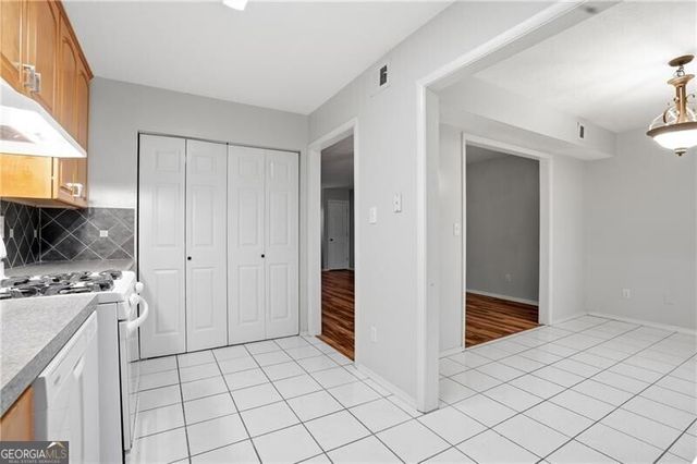 101 Cedar Ct SE, Marietta, GA 30067