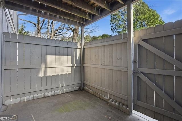 101 Cedar Ct SE, Marietta, GA 30067