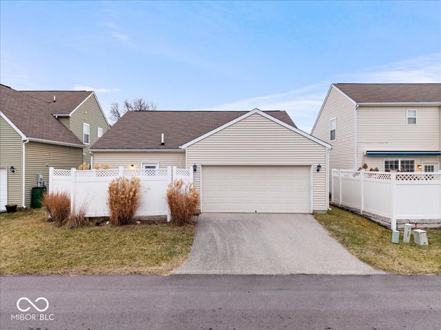 13115 N Elster Way, Fishers, IN 46037